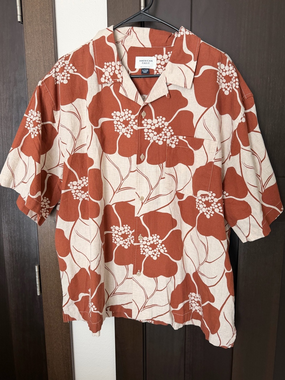 American Eagle Outfitters Relaxed Fit Rust and Cream Floral Button-Down Shirt